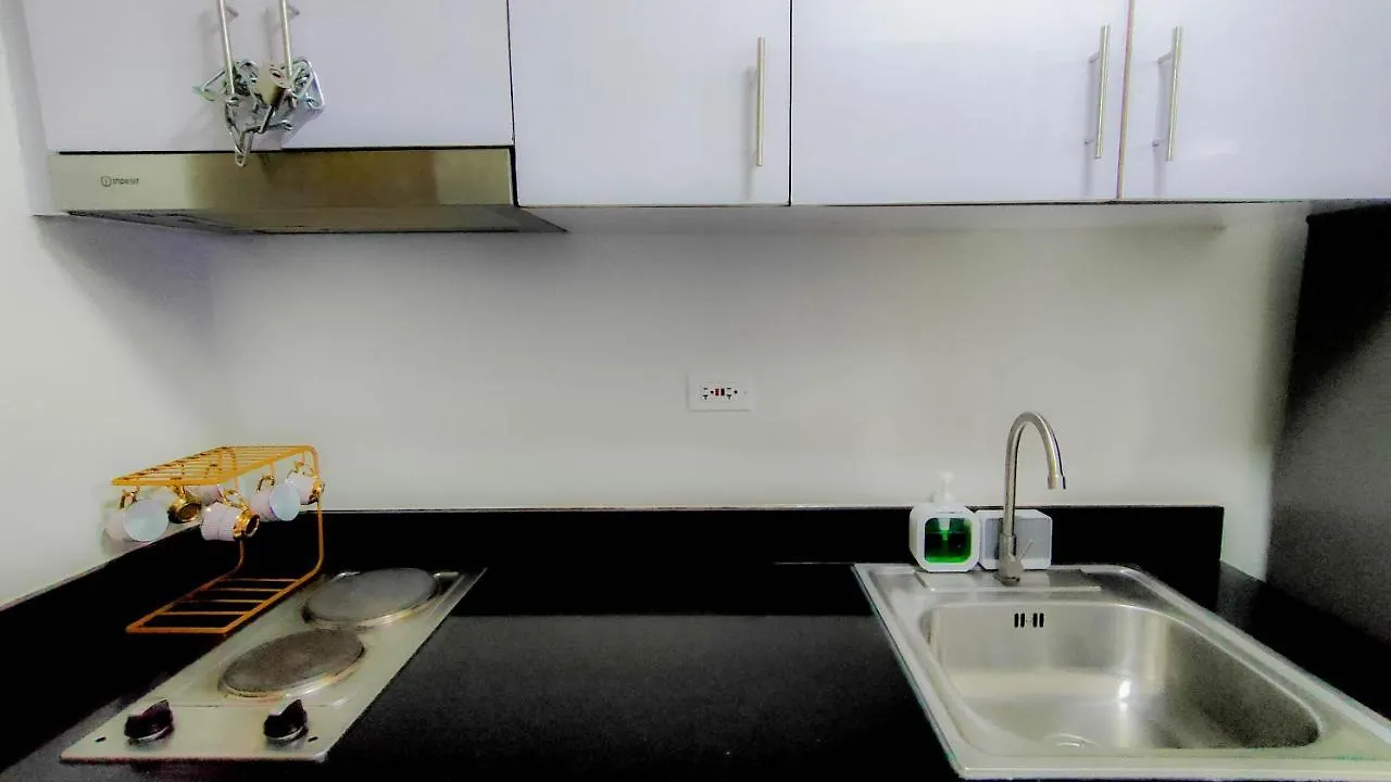 Condo Near Manila Airport And Moa
