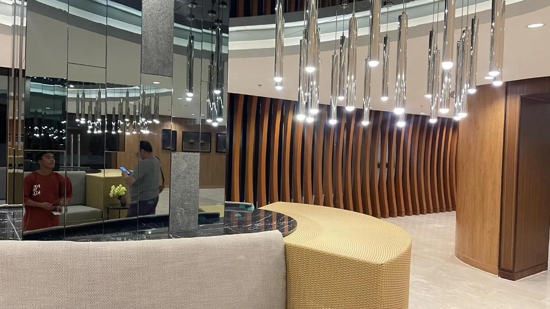 Condo Near Manila Airport And Moa Aparthotel