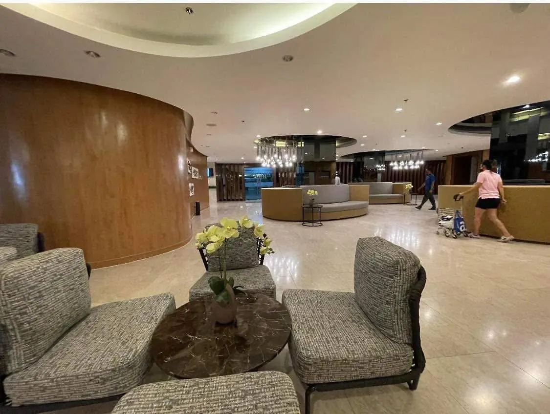 Aparthotel Condo Near Manila Airport And Moa
